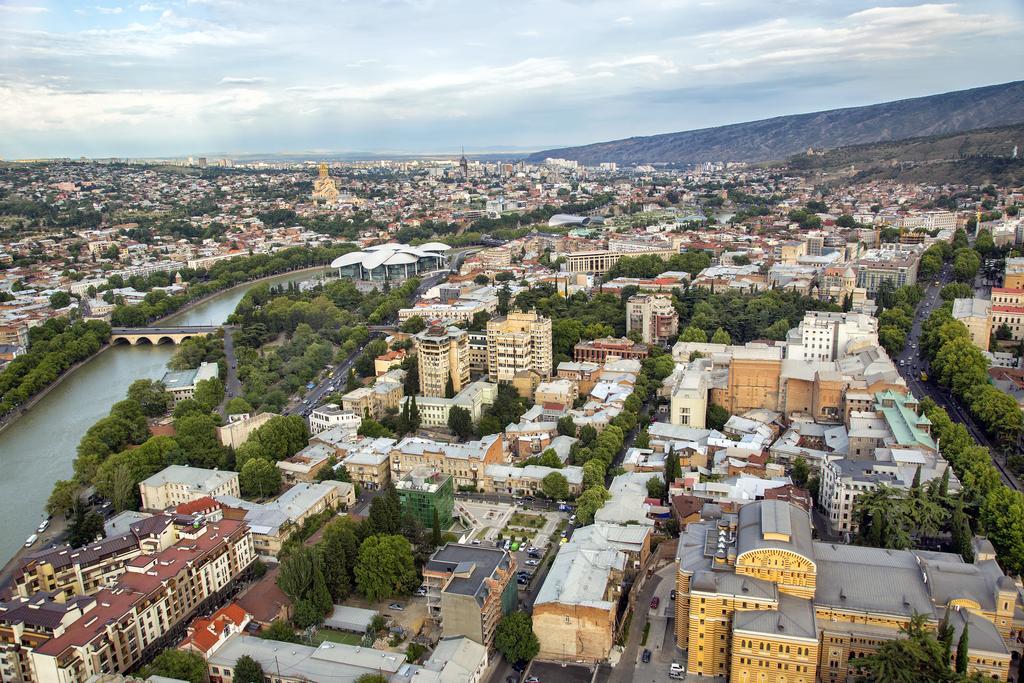 The Biltmore Tbilisi Hotel Eksteriør bilde Tbilisi