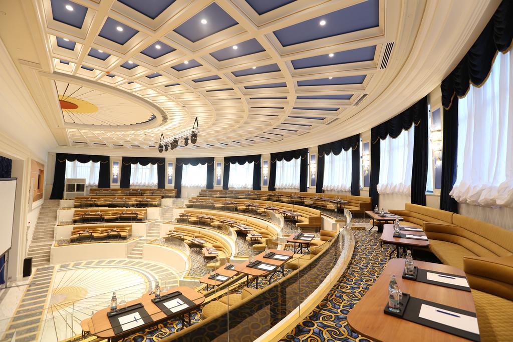 The Biltmore Tbilisi Hotel Eksteriør bilde The 1st Plenary Meeting of the 13th CPPCC