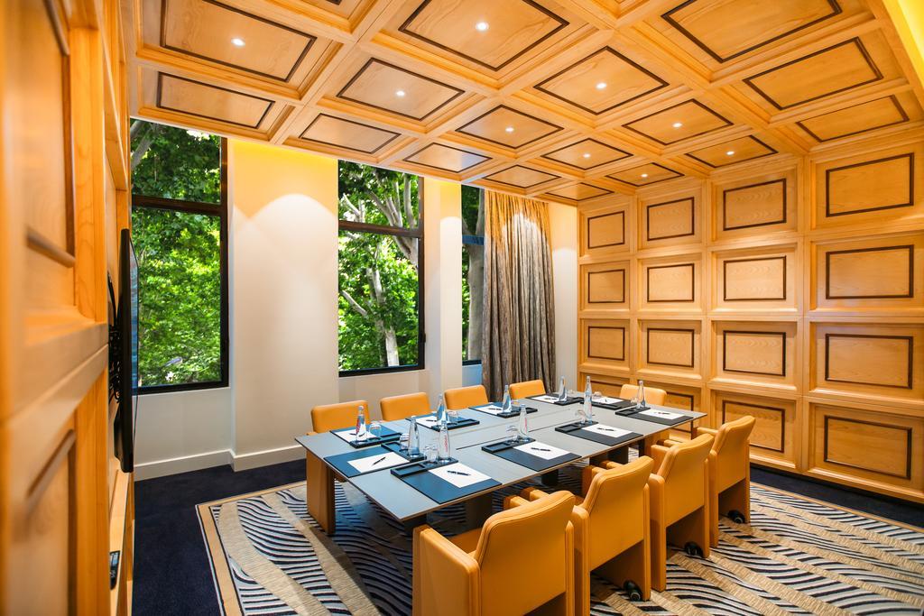 The Biltmore Tbilisi Hotel Eksteriør bilde Meeting room